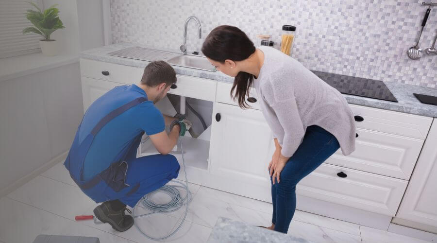 Local tankless water heater installation in Earlville, IA